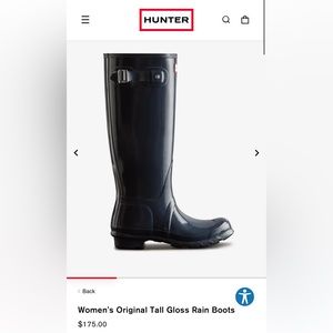 Lightly worn women’s gloss hunter rain boots in women’s size 9